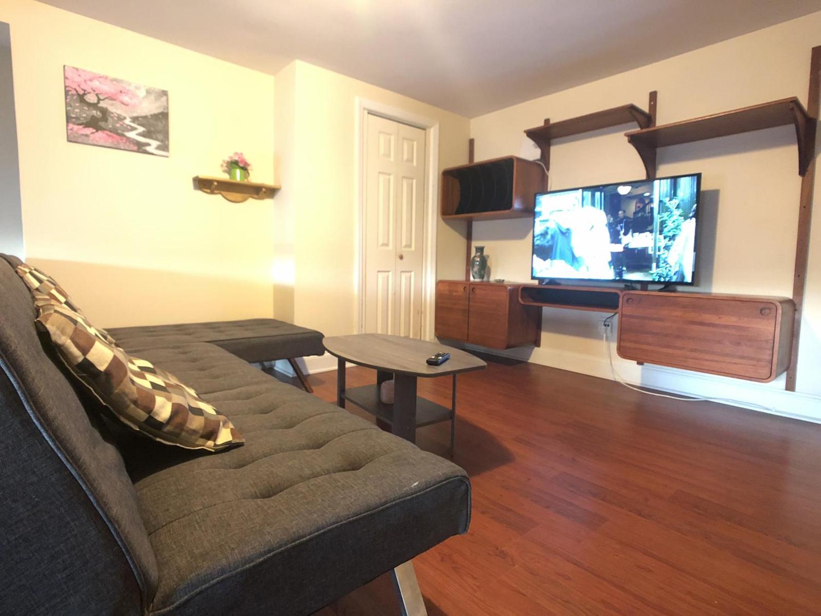 Gorgeous, Historical Apartment in Mt Vernon Main image 2